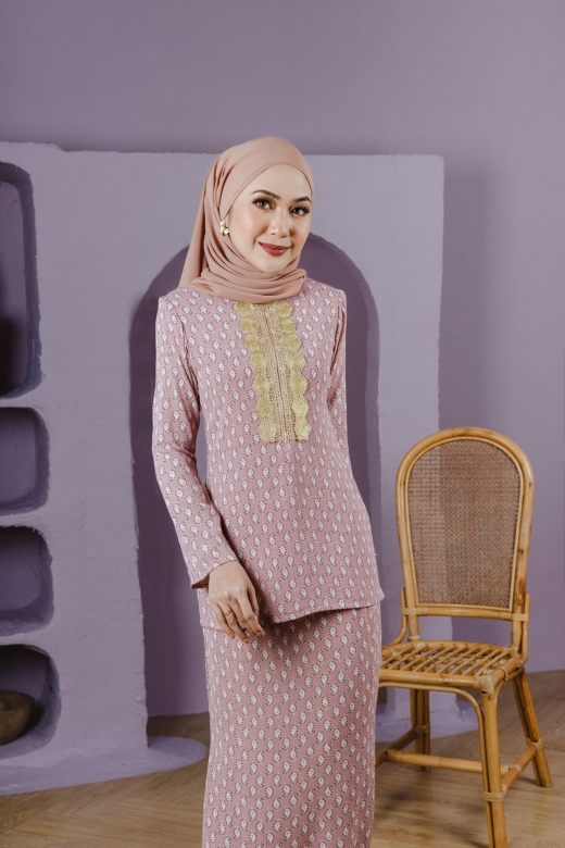 Chopra Ironless Kurung - Saree